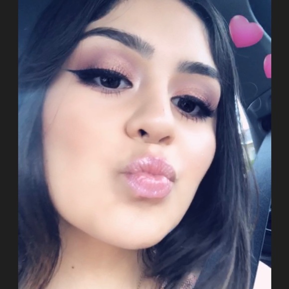 Meet your Posher, Alex - Picture 1 of 1